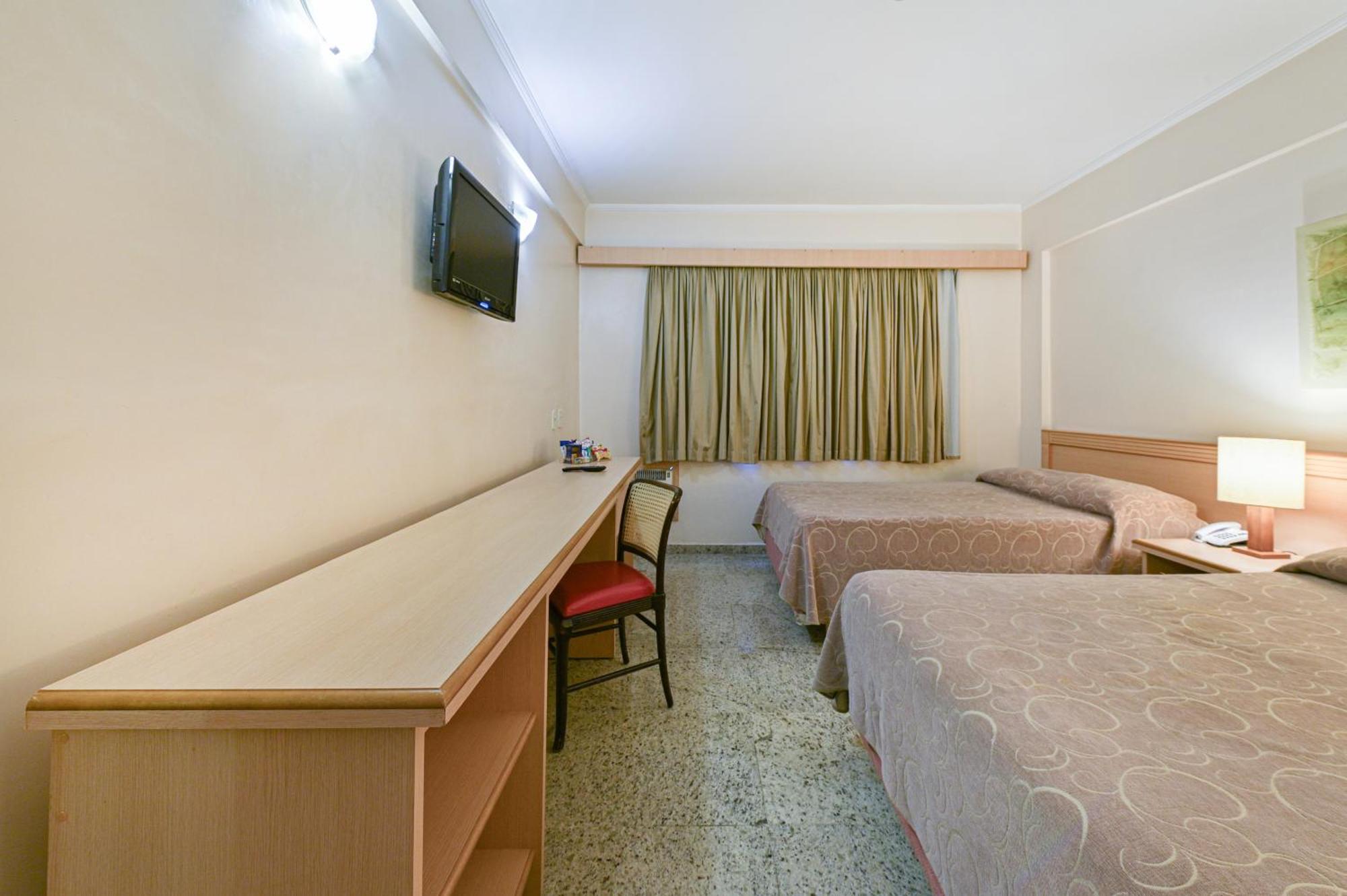 Golden Park Hotel Viracopos Campinas  Buitenkant foto